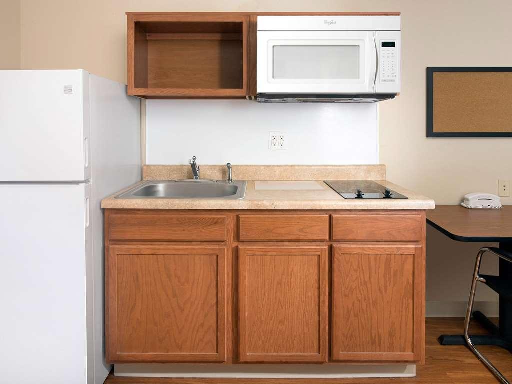 Extended Stay America Select Suites - Kalamazoo - West Номер фото