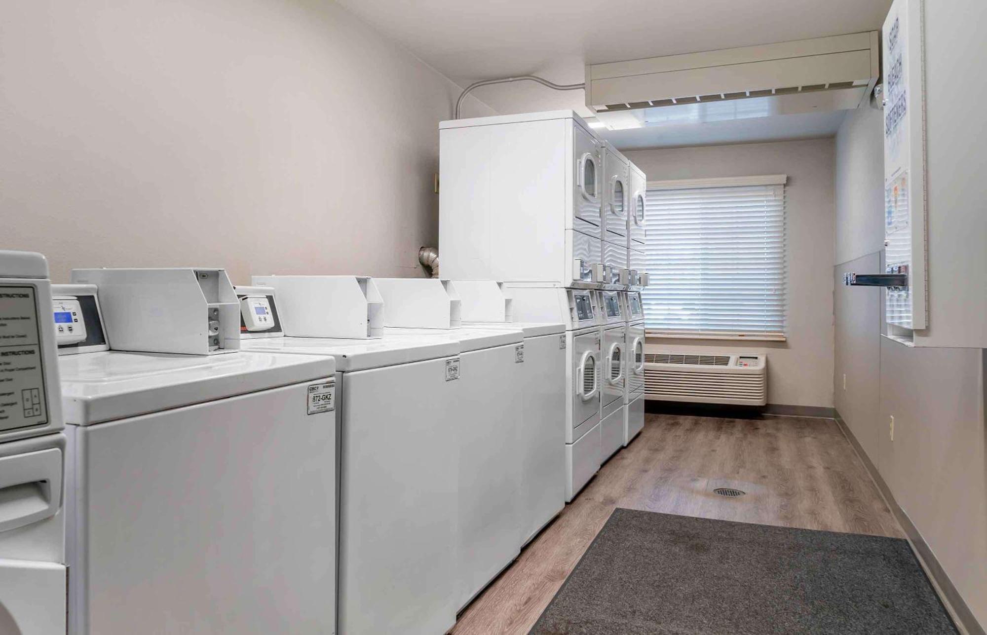 Extended Stay America Select Suites - Kalamazoo - West Екстер'єр фото