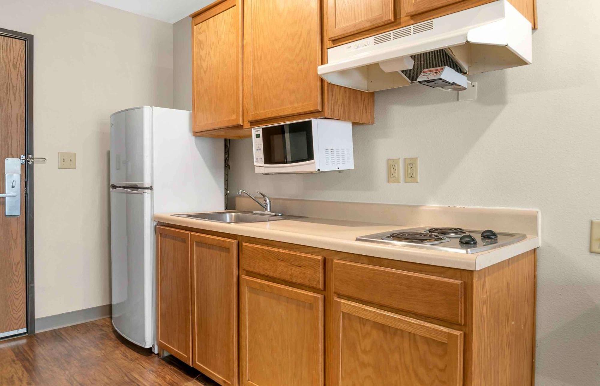 Extended Stay America Select Suites - Kalamazoo - West Екстер'єр фото